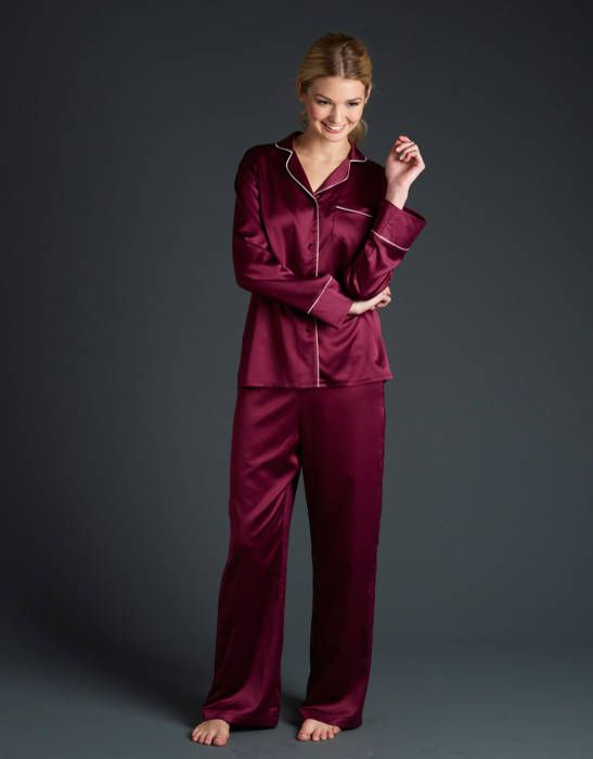 PLAIN SILK NIGHT SUIT - MAROON